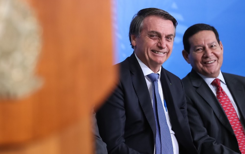 O presidente Jair Bolsonaro ao lado do vice-presidente Hamilton Mourão — Foto: Marcos Corrêa/PR