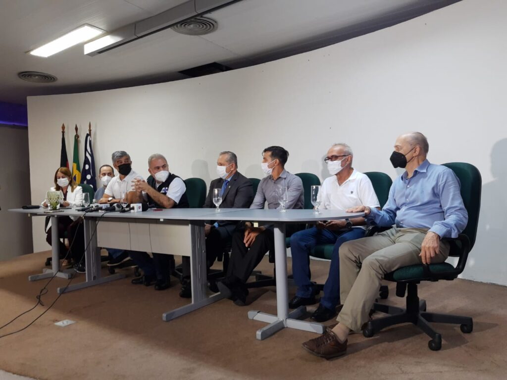 Passagem do ministro foi acompanhada pelo prefeito de João Pessoa e outras autoridades política e da saúde - Foto: Divulgação