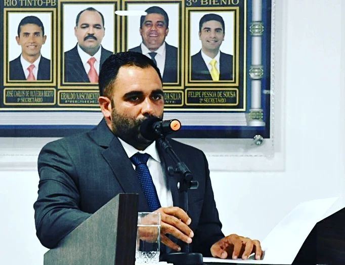 Vice-prefeito Fabinho na tribuna da Casa Ponciano Pessoa – Foto: Reprodução/Internet