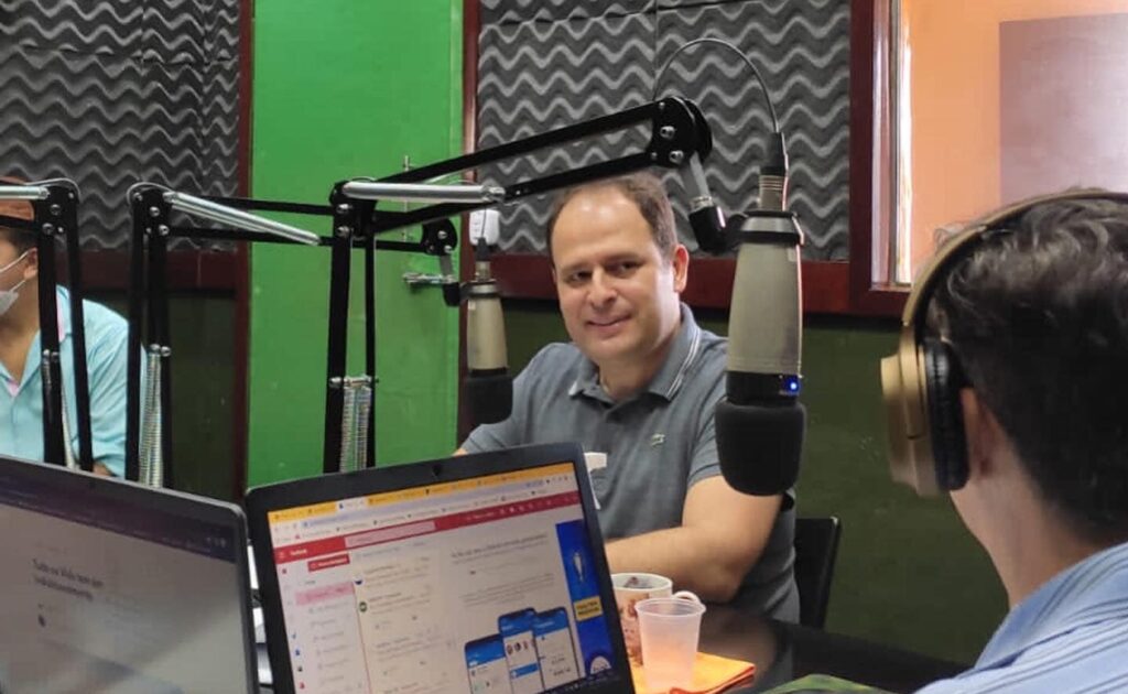 Eduardo Brito concedeu entrevista a uma rádio local da cidade de Mari - Foto: Assessoria