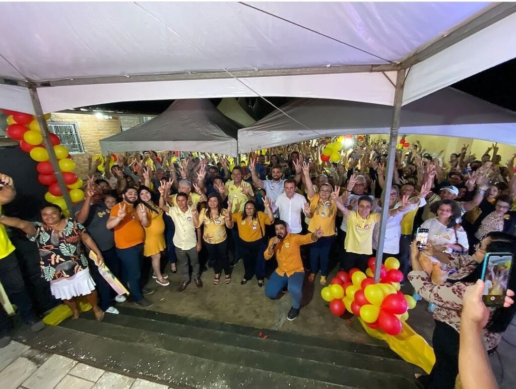Em encontro com Chico Mendes e Ricardo Barbosa, Magna reuniu militância em sua residência - Foto: Reprodução