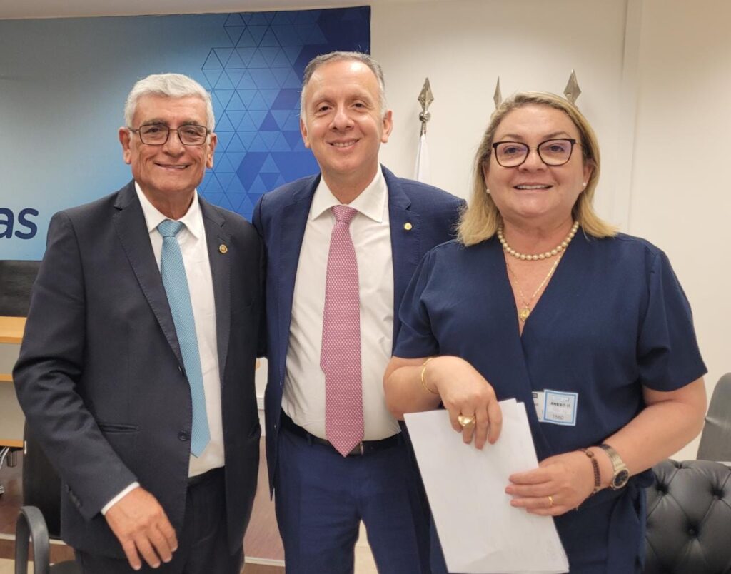 “Tivemos uma conversa amistosa com o deputado Aguinaldo”, disse a prefeita – Foto: Assessoria