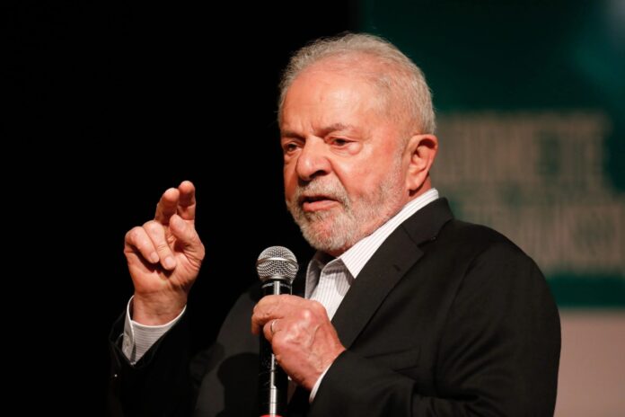 Lula em discurso na sede do governo de transição - Foto: Sérgio Lima/Poder360