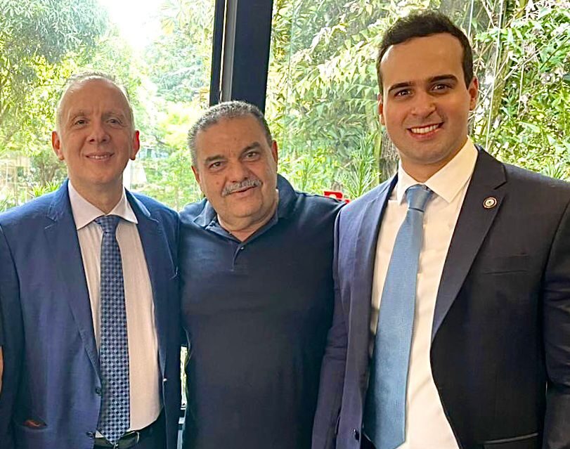 Aguinaldo Ribeiro (esquerda), Totó Ribeiro (centro) e Lucas Ribeiro (direita) - Foto: Reprodução/redes sociais