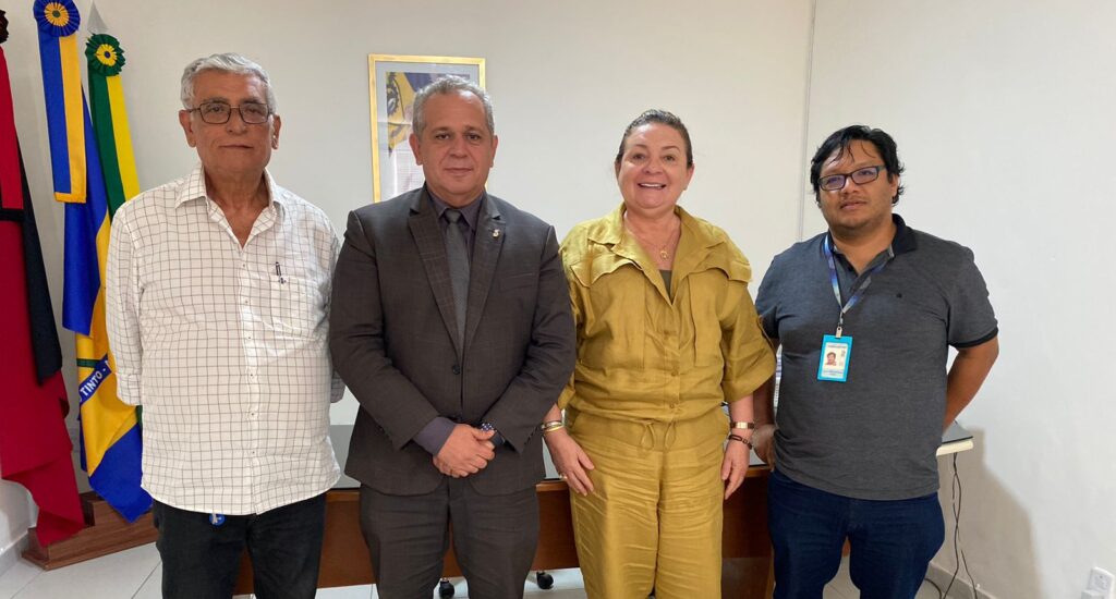 Prefeita Magna Gerbasi recebeu o reitor da UFPB, Valdiney Gouveia, em seu gabinete - Foto: Reprodução/Assessoria