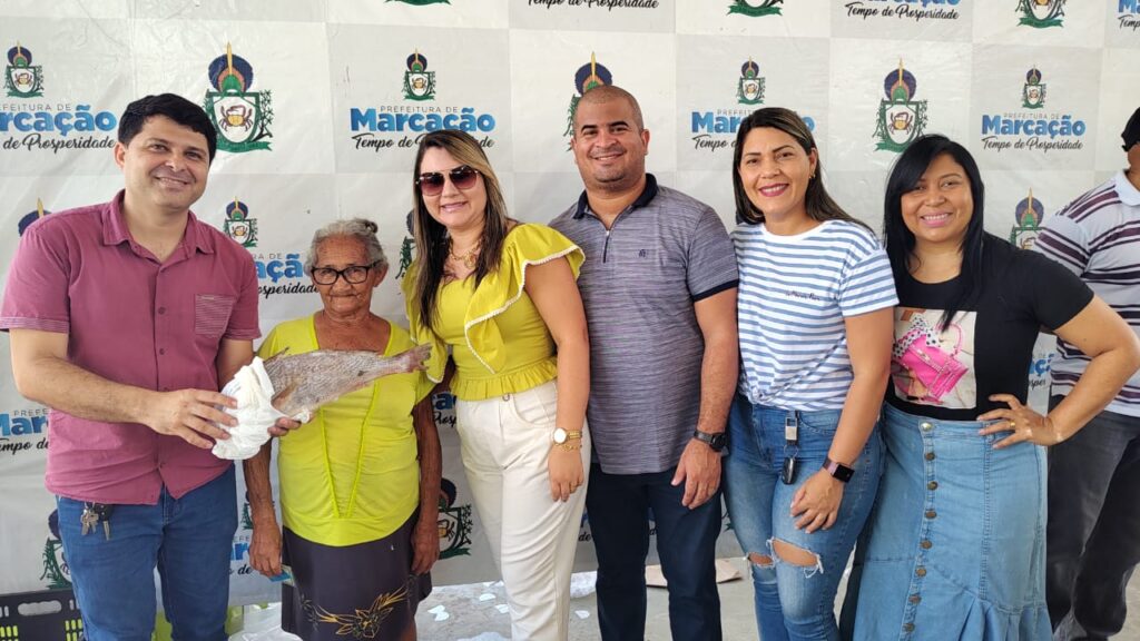 Distribuição do pescado aconteceu nesta quinta-feira (6) – Foto: Assessoria