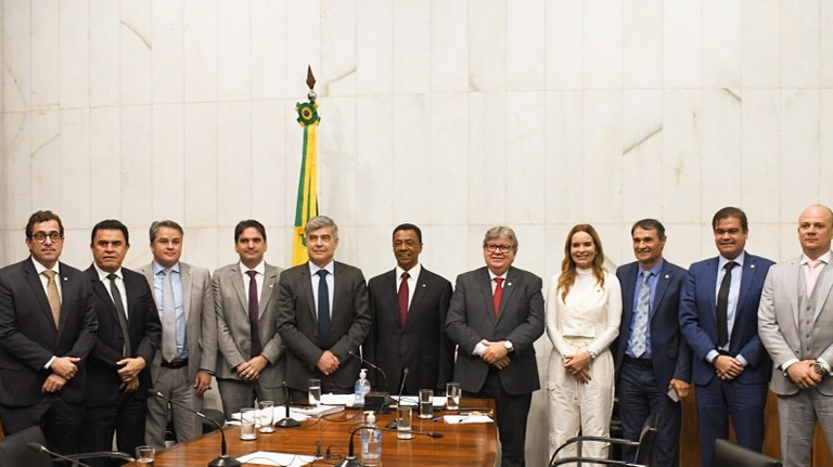 João Azevêdo se reuniu com a bancada federal paraibana no Congresso Nacional, em Brasília - Foto: José Marques