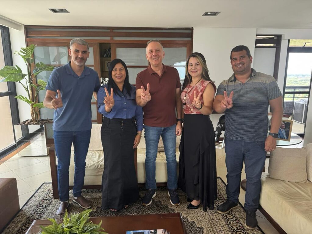 Encontro aconteceu na residência do deputado Aguinaldo Ribeiro, em João Pessoa - Foto: Reprodução/redes sociais