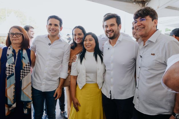“A partir de agora, Mamanguape dá um salto adiante em educação”, frisou Fernandes – Foto: assessoria