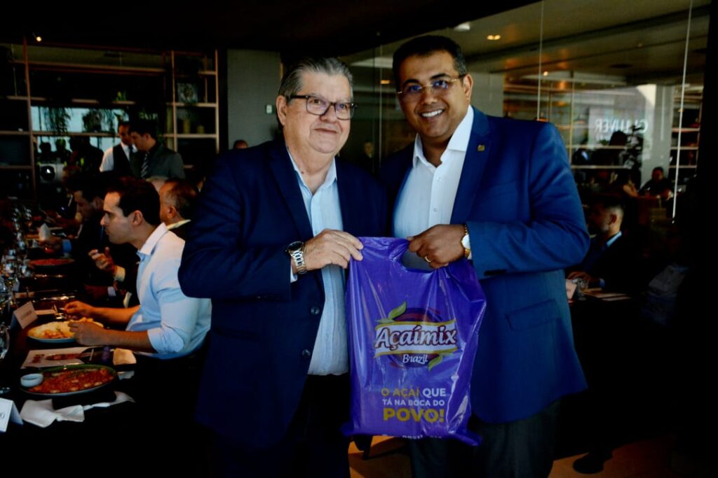 Empresário Napoleão Rodrigues ao lado do governador João Azevêdo - Foto: Divulgação