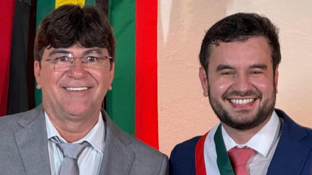 Vice-prefeito Miltinho Peixoto e o prefeito Joaquim Fernandes — Foto: Redes Sociais