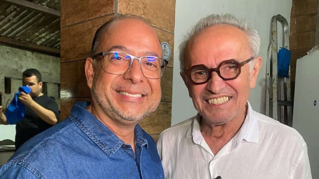 Vereador Crisanto Segundo e o prefeito de João Pessoa, Cícero Lucena — Foto: Redes Sociais