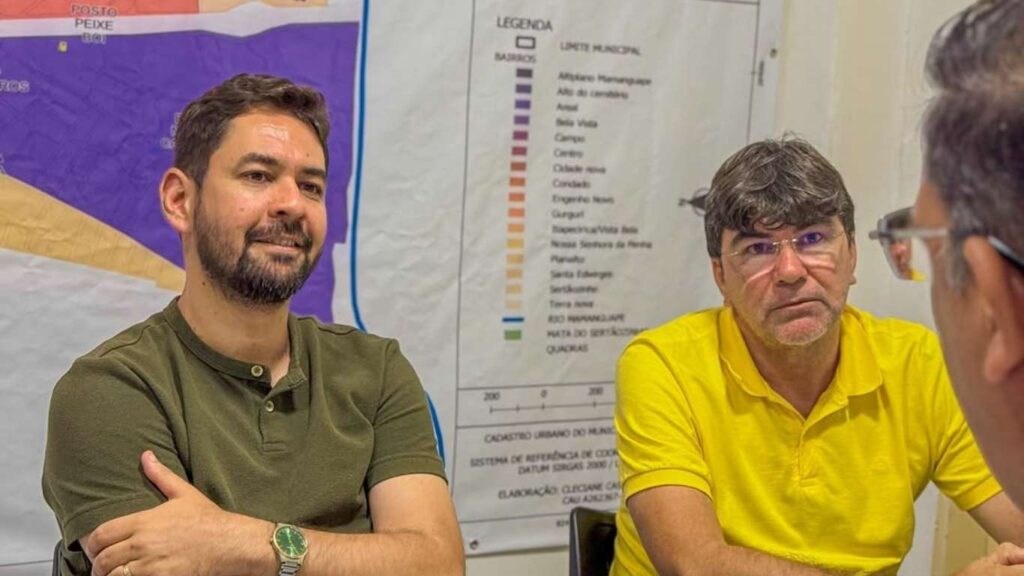 Tiago Chaves ao lado do vice-prefeito Miltinho Peixoto — Foto: Redes Sociais
