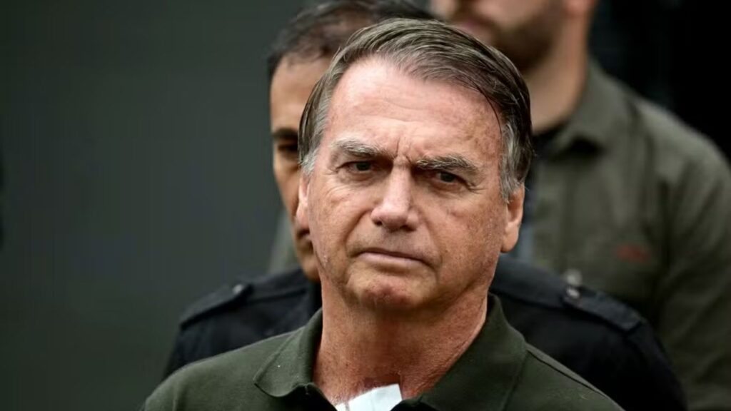 O ex-presidente Jair Bolsonaro foi condenado a 27 anos e 3 meses de prisão — Foto: Pablo Porciuncula/AFP