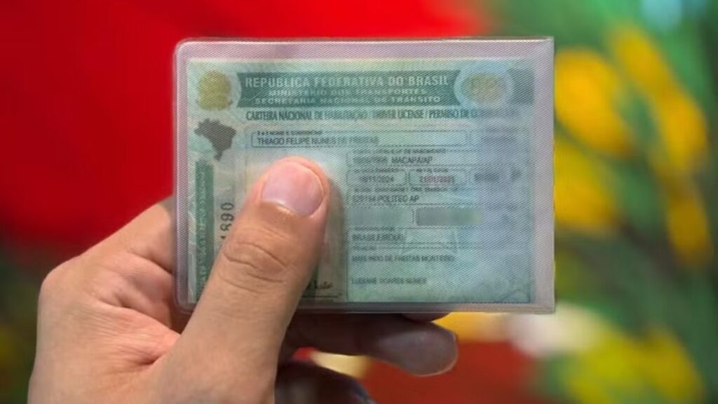 Carteira Nacional de Habilitação (CNH). — Foto: Crystofher Andrade/g1