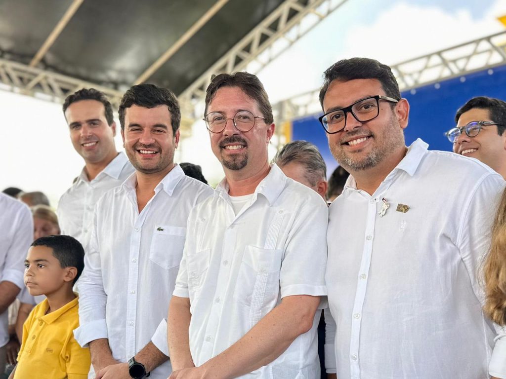 Lucas Ribeiro, Joaquim Fernandes, Felipe Proenço e Neto da Saúde – Foto: Assessoria/PMM