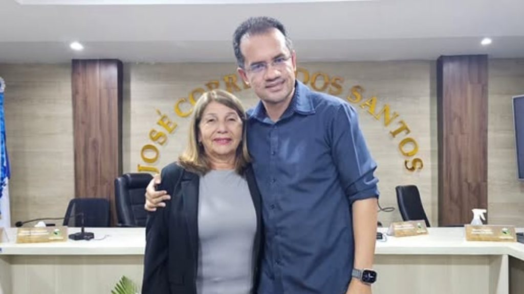 Vereadora Riseuda Nunes e o prefeito Batista Torres — Foto: Redes Sociais