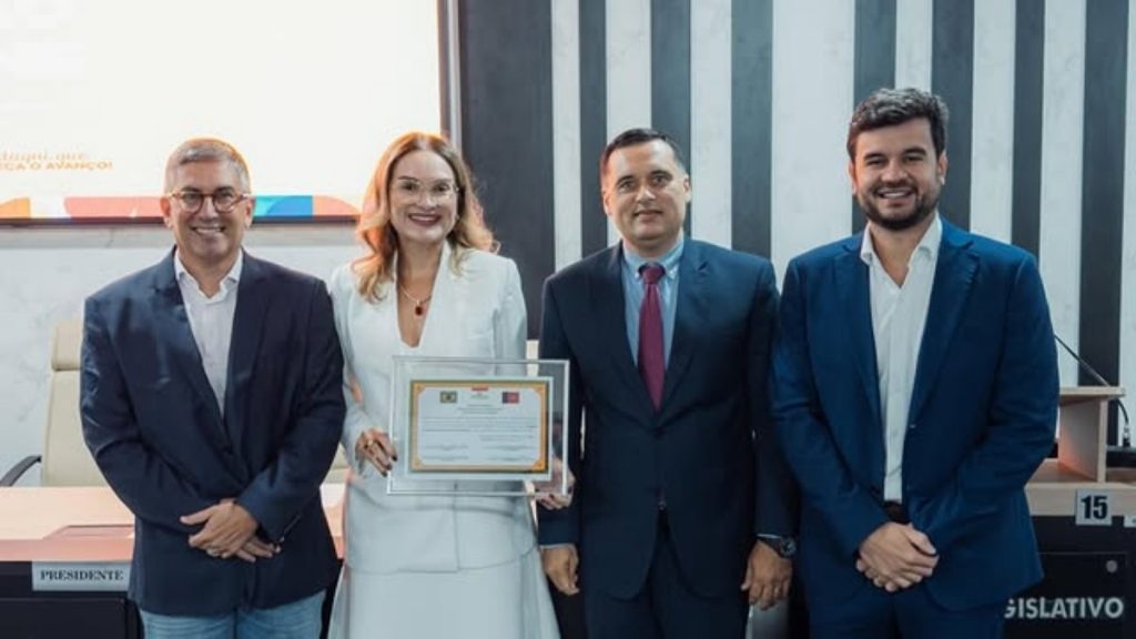 Solenidade reuniu autoridades, convidados e representantes da sociedade civil — Foto: Redes Sociais