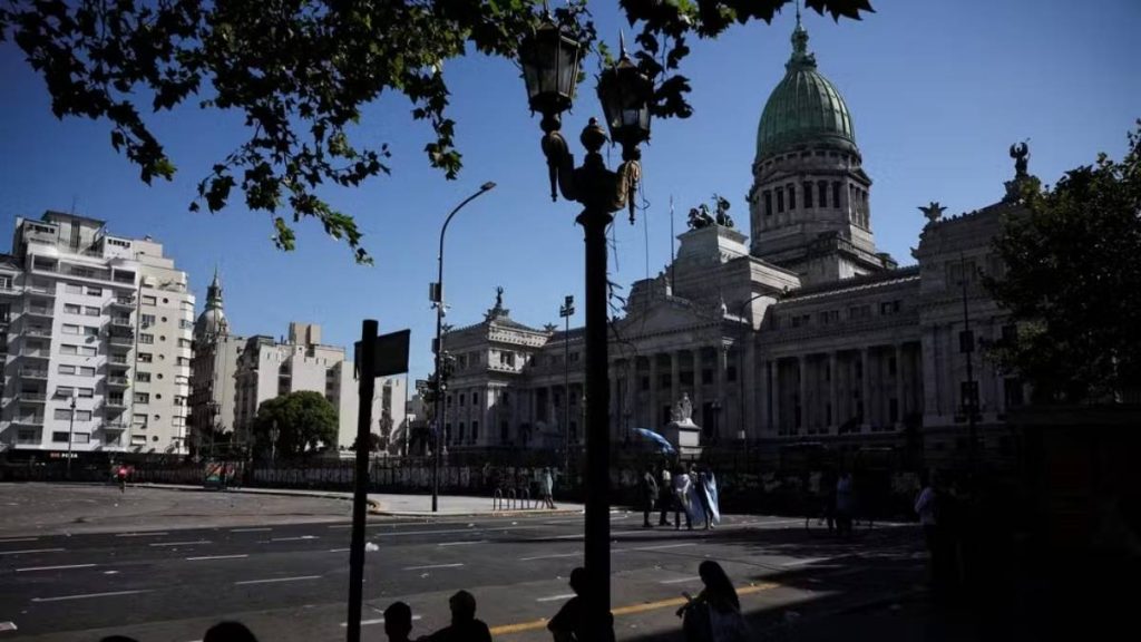 Congresso Nacional da Argentina — Foto: REUTERS/Agustin Marcarian