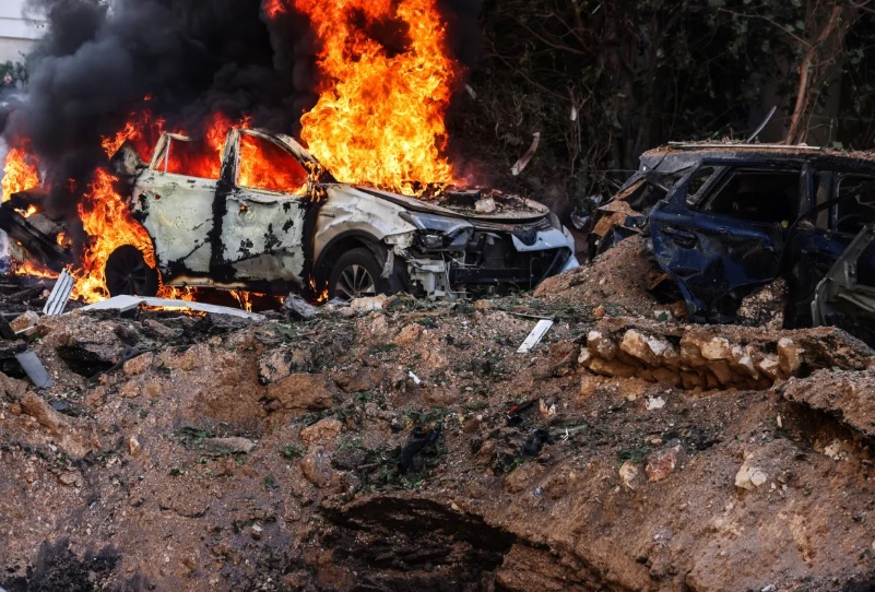 Ataque com mísseis atinge Tel Aviv e deixa feridos - Foto: Divulgação/REUTERS