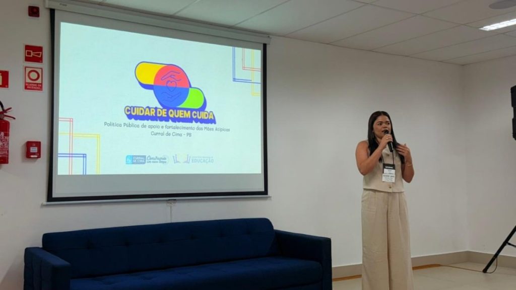 Apresentação foi conduzida pela secretária de Educação, Laís Lima — Foto: Divulgação