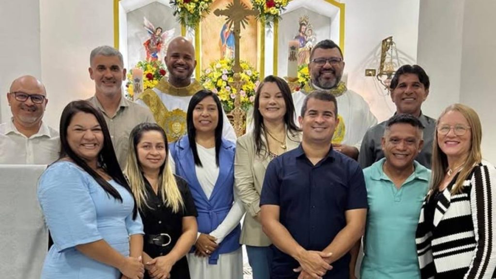 Prefeita Ellys Oliveira destacou momento de fé, união e gratidão durante celebração — Foto: Divulgação