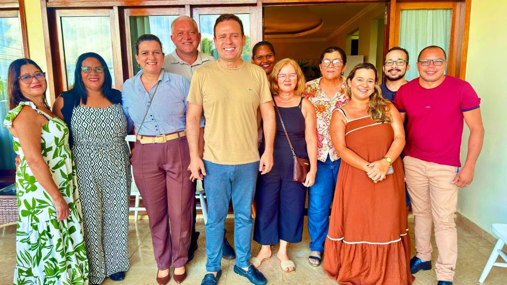 Grupo oposicionista de Jacaraú declara apoio à Eduardo Brito — Foto: Divulgação