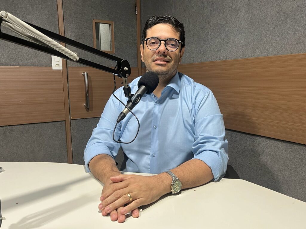 Flávio Serafim cobra ampliação de unidade em Mamanguape que triplicou atendimento - Foto: Blog Lenilson Balla