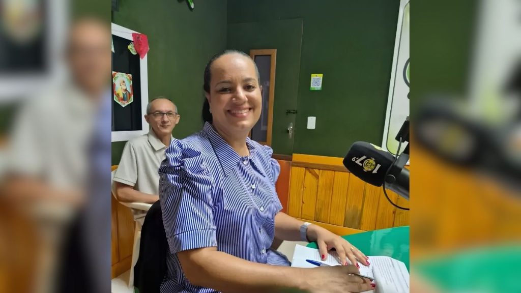 Prefeita de Capim, Carlyanne Borba. — Foto: Reprodução / OfarolPB