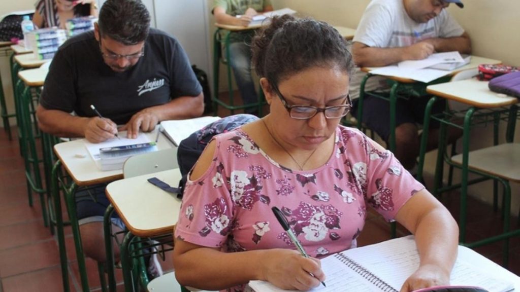 Dados são da Pesquisa Nacional por Amostra de Domicílios (PNAD), divulgada pelo Instituto Brasileiro de Geografia e Estatística (IBGE). — Foto: Silvio Turra/SEED Paraná