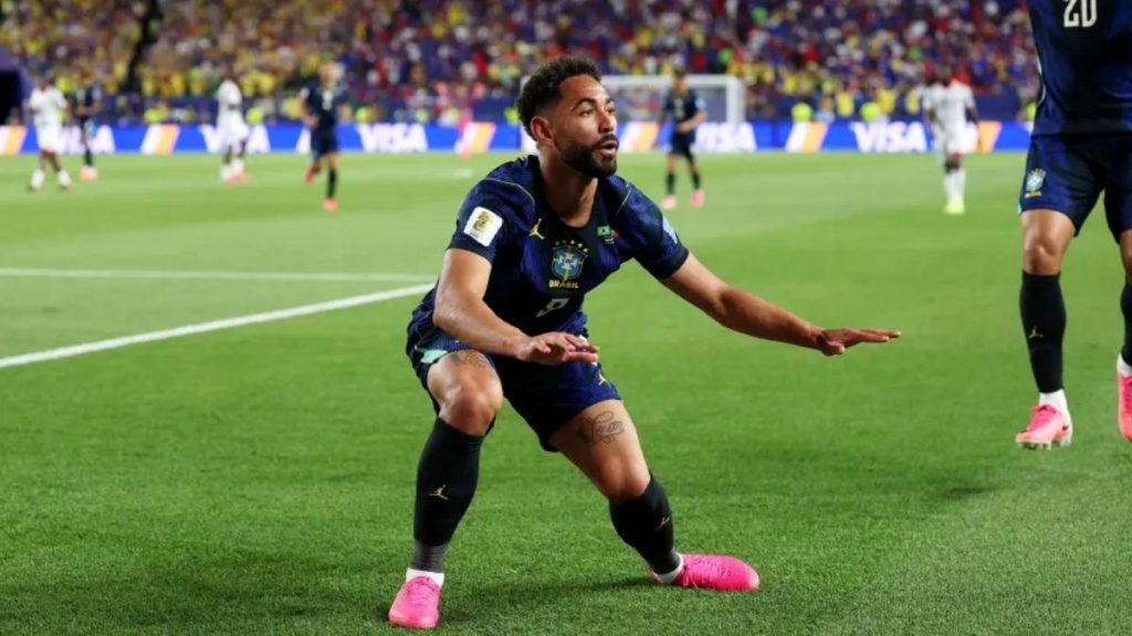Matheus Cunha comemora gol do Brasil sobre o Haiti em partida da Copa do Mundo. — Foto: Dan Mullan/Getty Images
