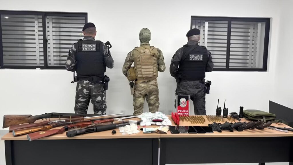Dois suspeitos são presos e dois ficam feridos após confronto com a polícia, no Litoral Norte da PB — Foto: Divulgação/Polícia Militar