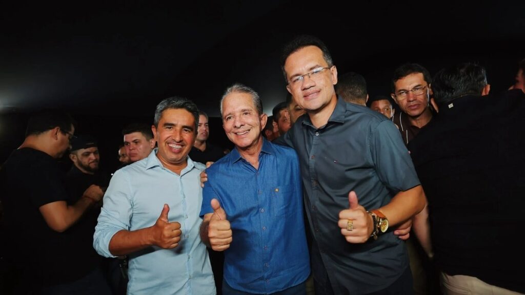 Batista Torres recebe Nabor Wanderley durante Festa de Sant’Ana em Itapororoca. — Foto: Divulgação