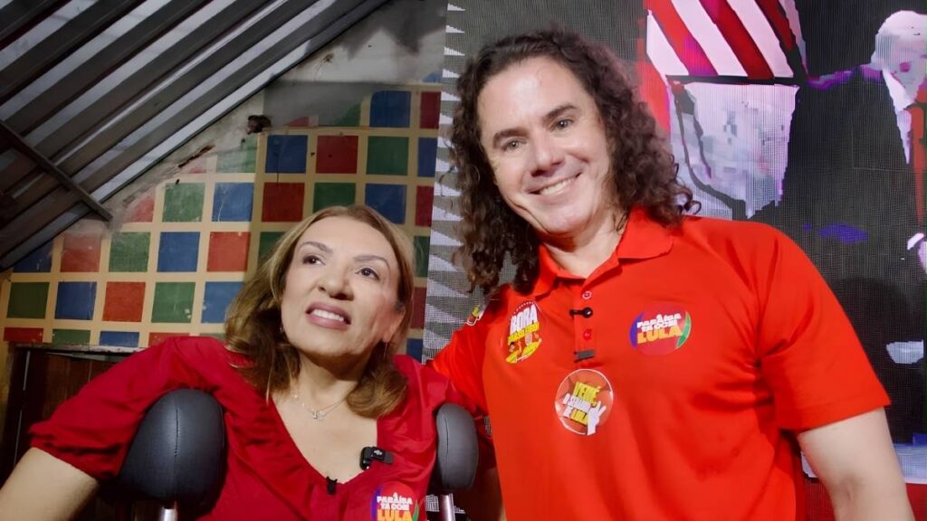 Deputada Cida Ramos, presidente do PT na Paraíba, e o senador Veneziano — Foto: Divulgação
