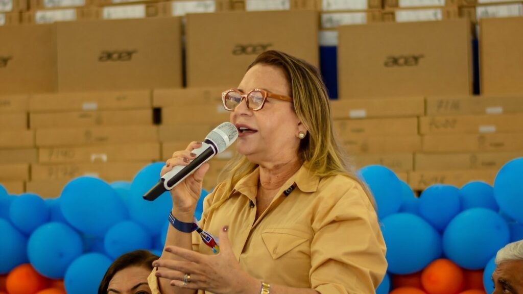 Prefeita Magna Gerbasi comemora maior nota do IDEB da história de Rio Tinto e celebra avanço da educação municipal. — Foto: Divulgação