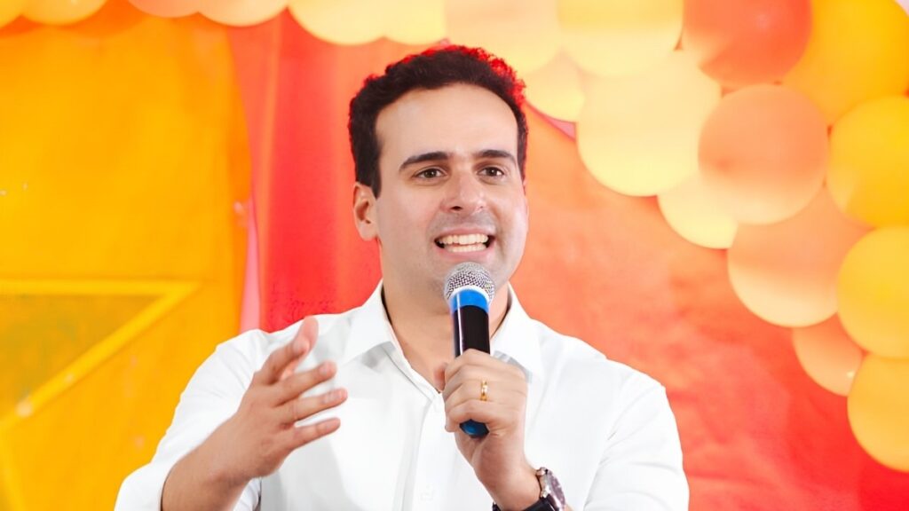 Lucas Ribeiro registra candidatura ao Governo da Paraíba — Foto: Divulgação