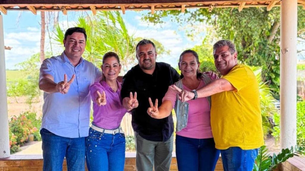 Ao lado da prefeita Patrícia, Danielle do Vale amplia força em Pilar e recebe adesão do vice-prefeito Duda. — Foto: Divulgação