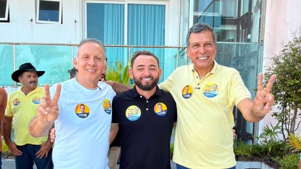 Aguinaldo Ribeiro conquista apoio do prefeito Adjamir e grupo de situação de Curral de Cima. — Foto: Divulgação