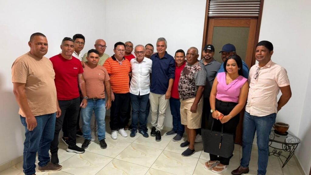 Grupo de oposição de Salgado de São Félix anuncia apoio à candidatura de Cícero Lucena. — Foto: Divulgação