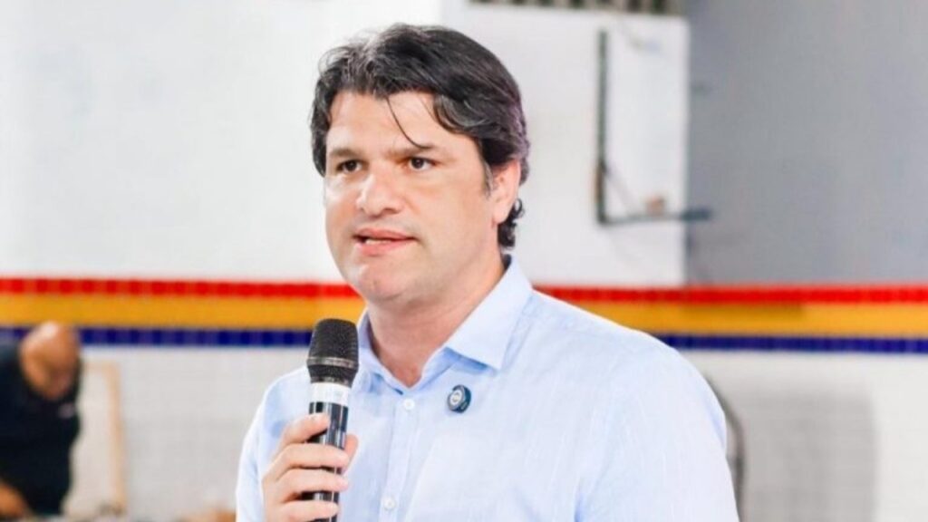 Prefeito de João Pessoa, Leo Bezerra — Foto: Reprodução