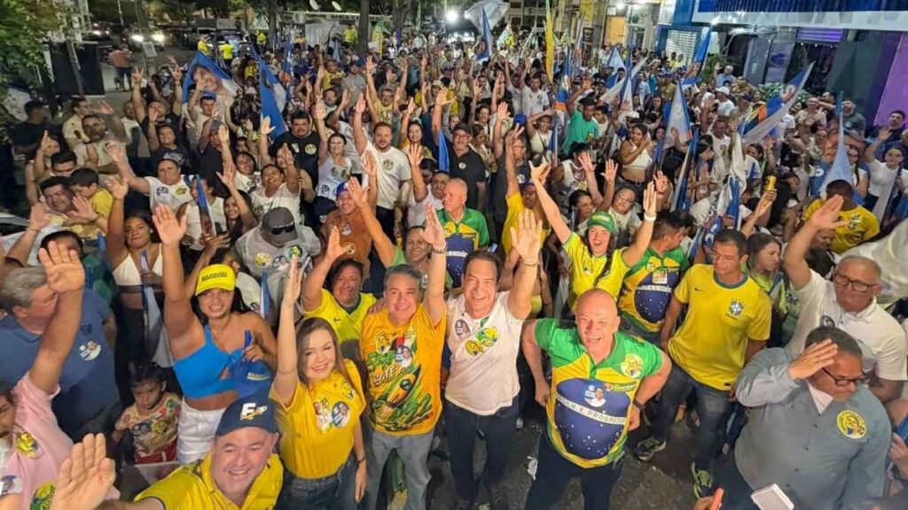 Efraim diz acreditar em segundo turno durante ato de campanha em Patos. — Foto: Reprodução
