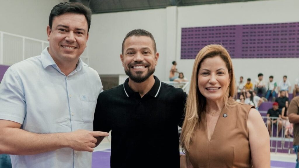 Danielle do Vale participa da entrega do Ginásio O Irmãozão em Mamanguape — Foto: Reprodução